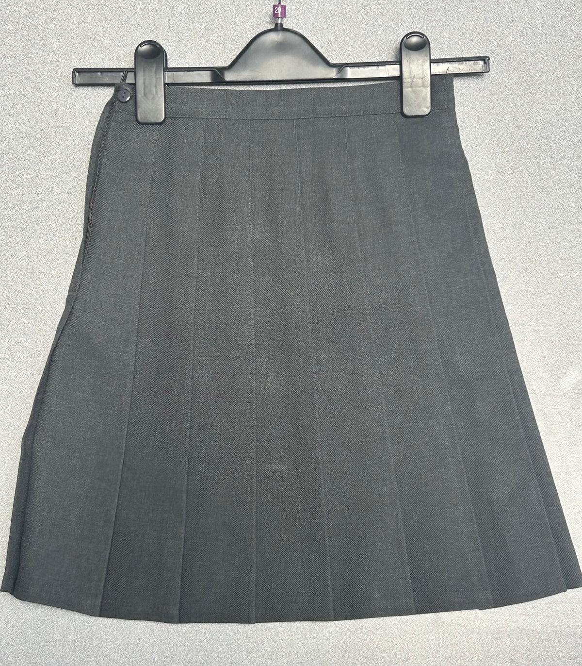Pleated grey skirt